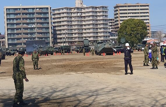 ガイドヘルパーのお仕事紹介（自衛隊感謝祭）